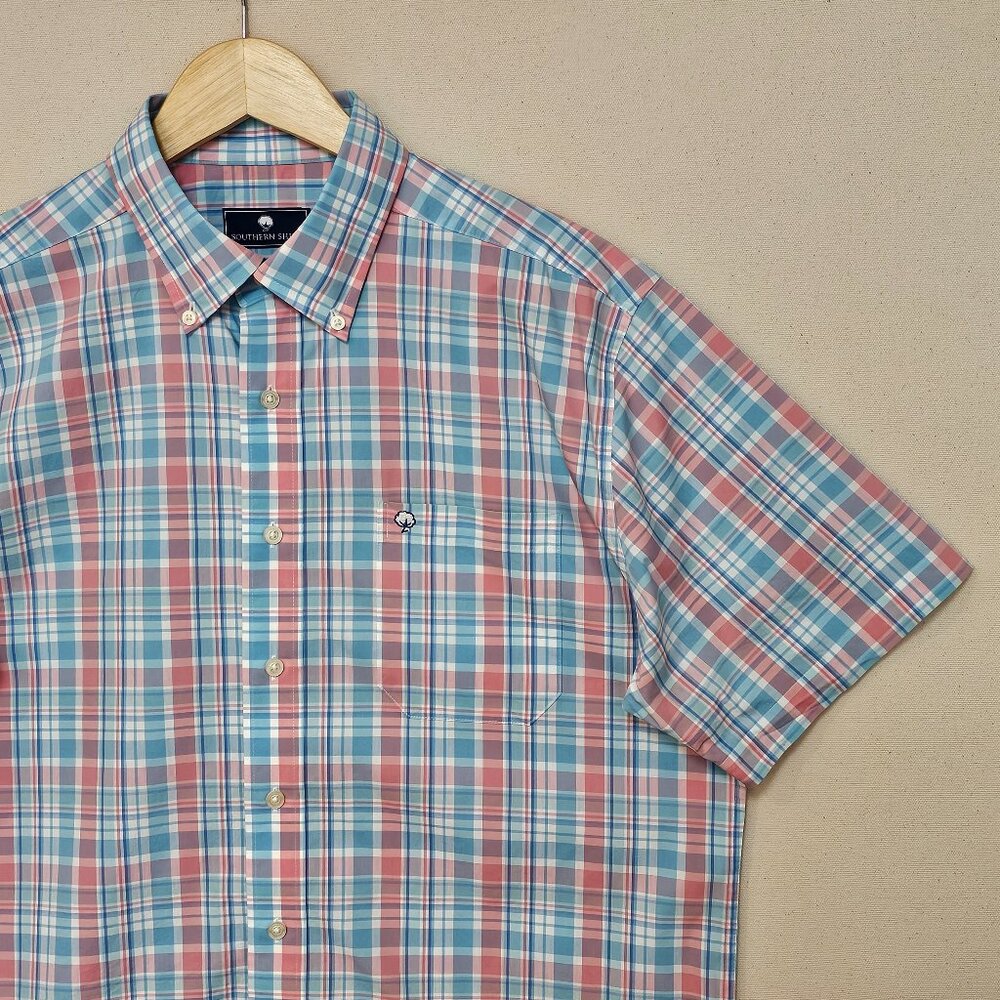 Southern Shirt Co Short Sleeve Button Down L